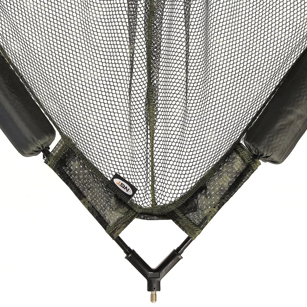 NGT 42" Specimen Net with dual Float System - Camo Mesh with Metal 'V' Block and Stink Bag